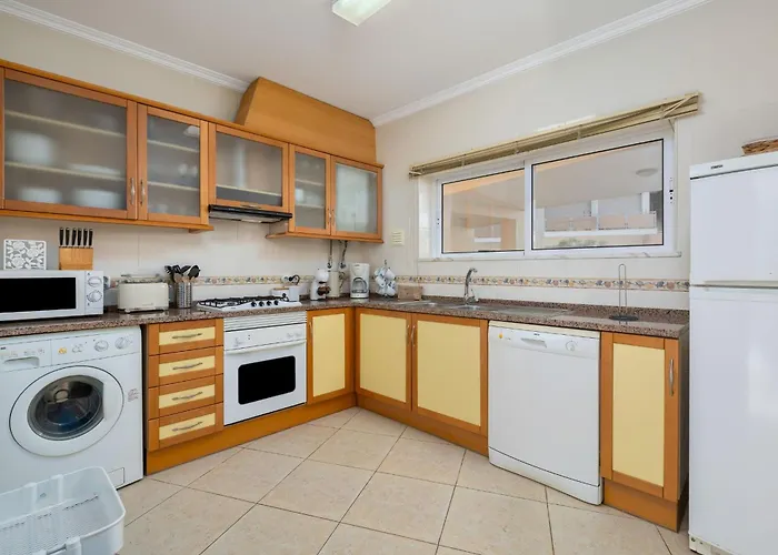 Peaceful 2bdr With Pool In Vilamoura By Lovelystay *