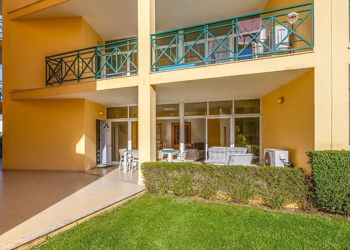Peaceful 2bdr With Pool In Vilamoura By Lovelystay Appartement