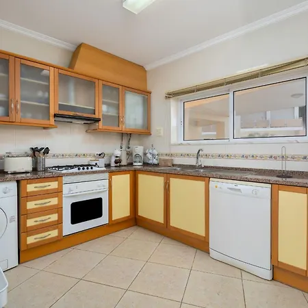 Peaceful 2bdr With Pool In Vilamoura By Lovelystay *