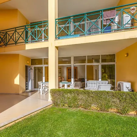 Peaceful 2bdr With Pool In Vilamoura By Lovelystay 아파트